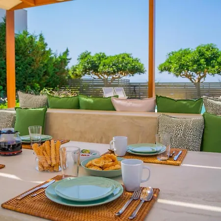 Estella With Pool, Children Area, Bbq & Magnificent Views! Villa