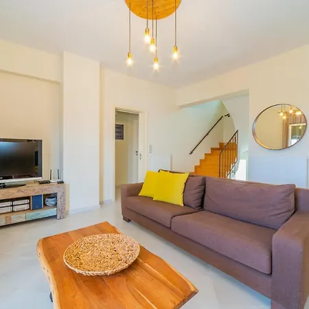 Villa Estella With Pool, Children Area, Bbq & Magnificent Views! *
