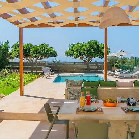 Estella With Pool, Children Area, Bbq & Magnificent Views!