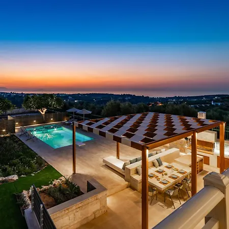 Villa Estella With Pool, Children Area, Bbq & Magnificent Views!
