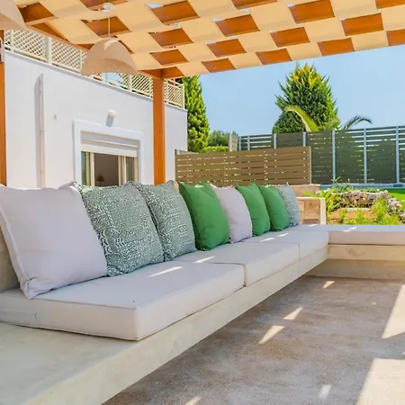 Vila Estella With Pool, Children Area, Bbq & Magnificent Views! Astérion